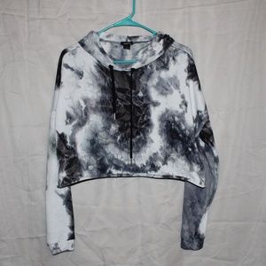 A Tye Dye Cropped Hoodie